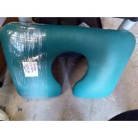 Juvo Open Front 61cm Seat - Green Vinyl