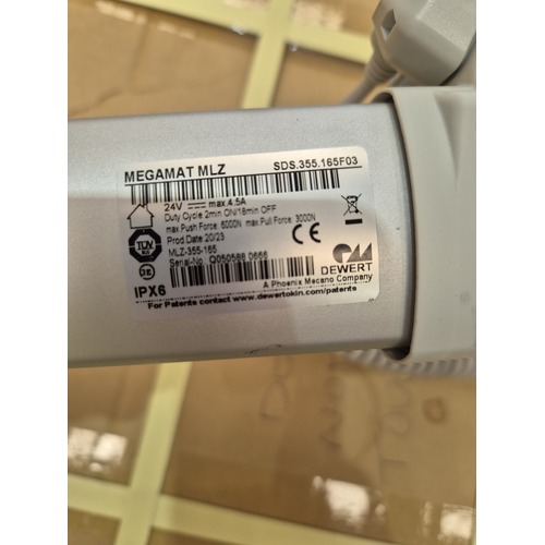 SDS.355.165F03 Dewert Actuator