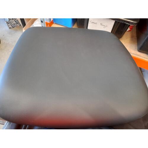 Venice Linea Chair Seat Only Including Under Seat Plastics in Black Vinyl