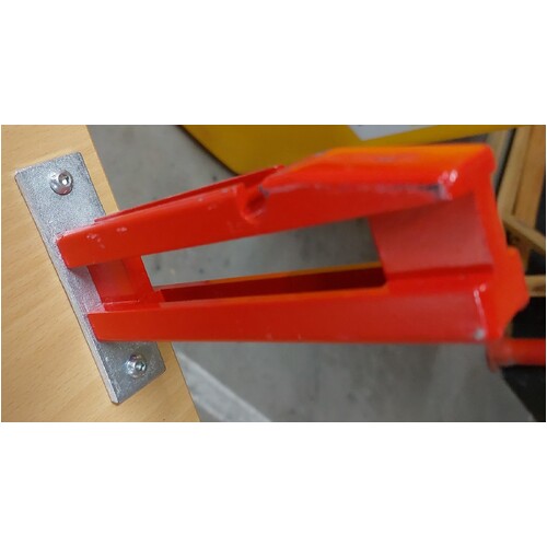 Alrick Aluminium Red 5mm Foot Board BRACKET