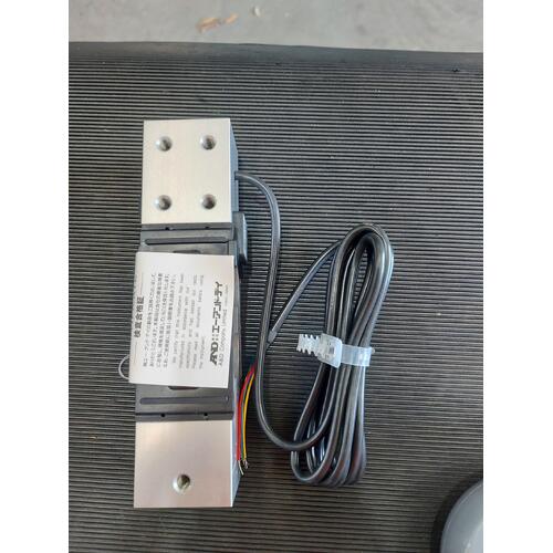 A&D LC-106 150KG LOAD CELL - 3 Hole