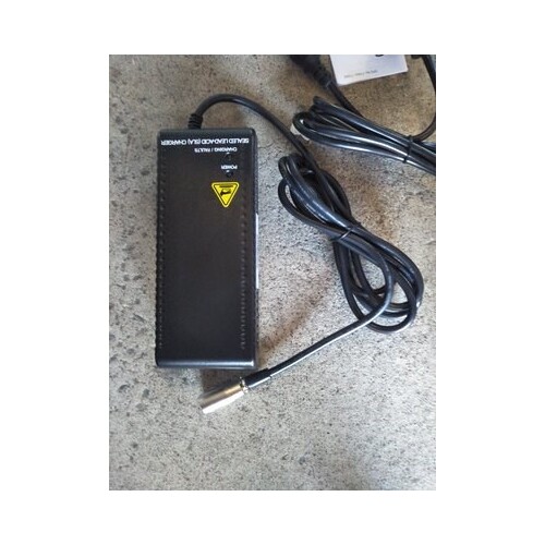 Pride 24v 5 Amp SLA Battery Charger With XLR Plug (3 Pin)